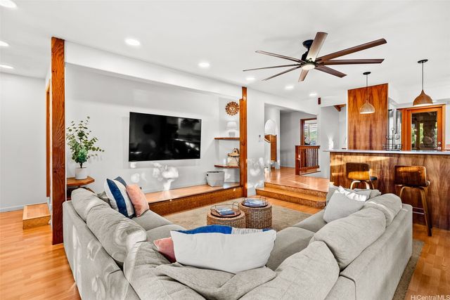 61-651 Kamehameha Highway, Haleiwa, HI 96712