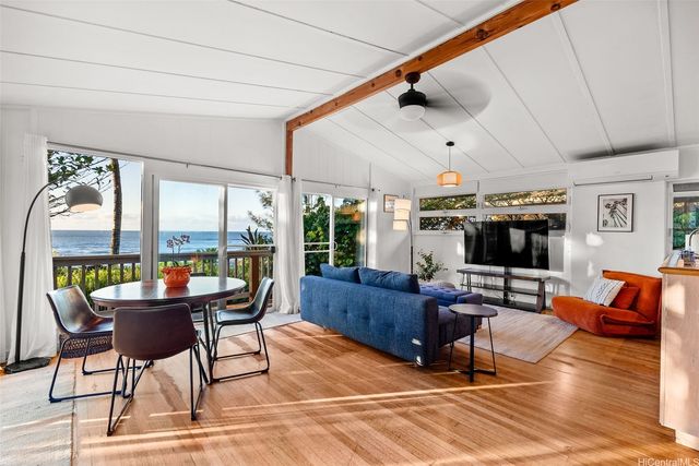 61-651 Kamehameha Highway, Haleiwa, HI 96712