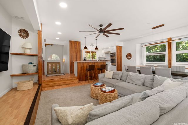 61-651 Kamehameha Highway, Haleiwa, HI 96712