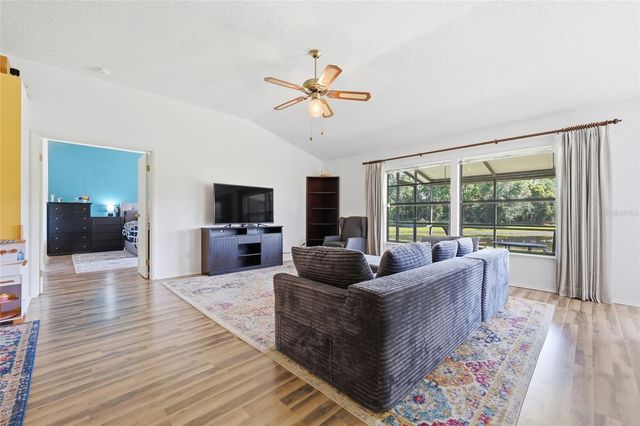 10137 PINK CARNATION COURT, Orlando, FL 32825