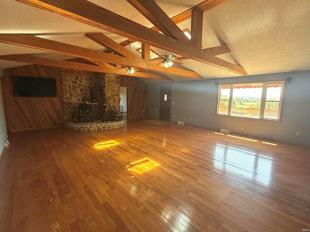 2413 Spice Valley Road, Mitchell, IN 47446