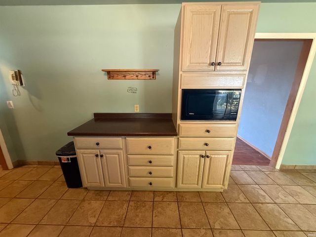 2413 Spice Valley Road, Mitchell, IN 47446