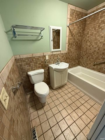 2413 Spice Valley Road, Mitchell, IN 47446