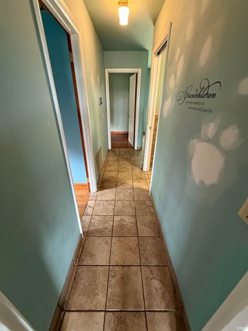 2413 Spice Valley Road, Mitchell, IN 47446