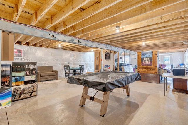 131 Belvior CIR, Moneta, VA 24121