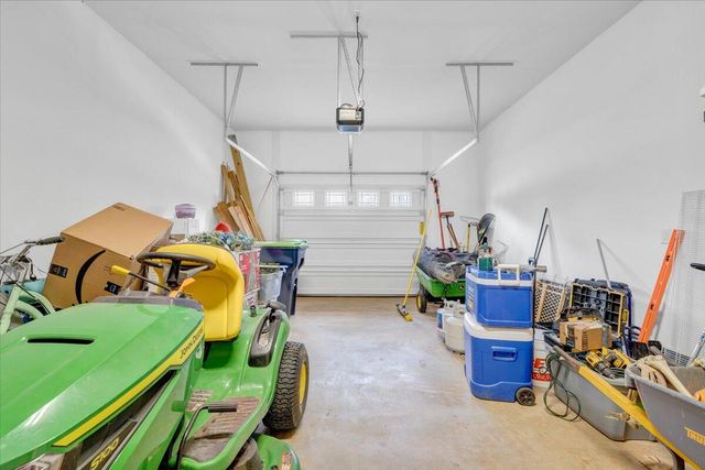 131 Belvior CIR, Moneta, VA 24121