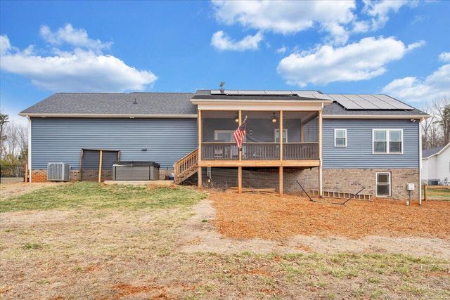 131 Belvior CIR, Moneta, VA 24121
