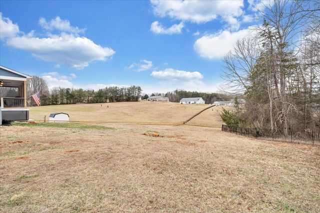 131 Belvior CIR, Moneta, VA 24121