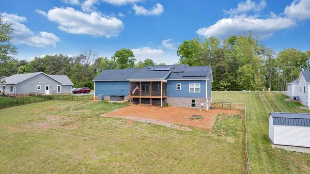 131 Belvior CIR, Moneta, VA 24121