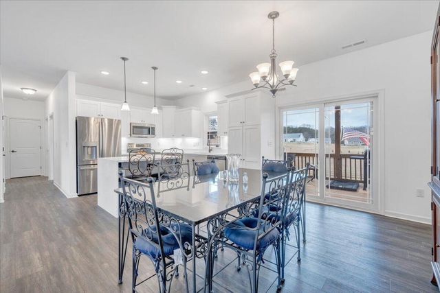 131 Belvior CIR, Moneta, VA 24121