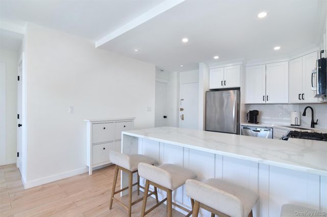 703 Pelham Road 513, New Rochelle, NY 10805