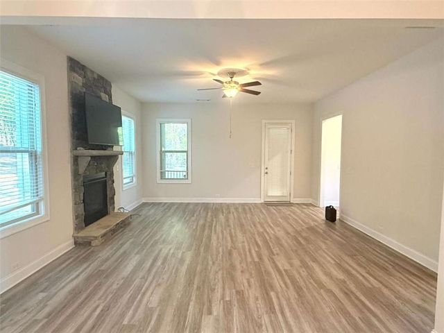 335 Oakleigh Manor Drive, Fayetteville, GA 30215