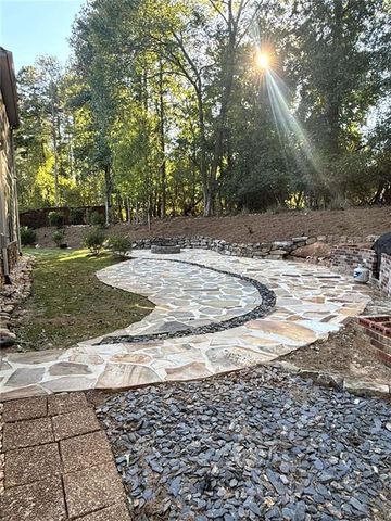 335 Oakleigh Manor Drive, Fayetteville, GA 30215