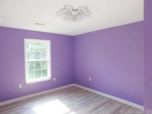 571 Daffodil, Romance, AR 72136