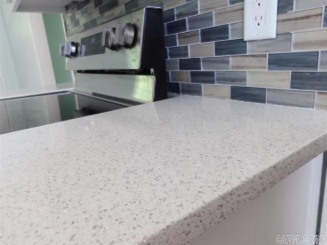 571 Daffodil, Romance, AR 72136