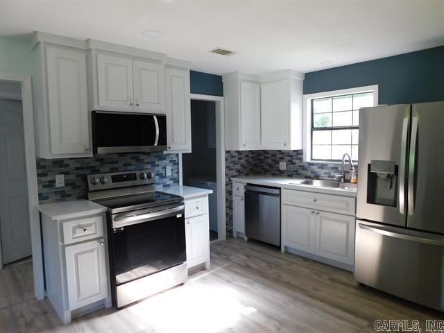 571 Daffodil, Romance, AR 72136