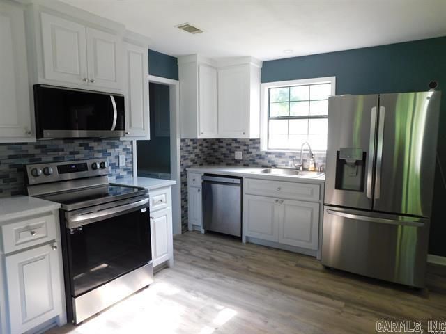 571 Daffodil, Romance, AR 72136