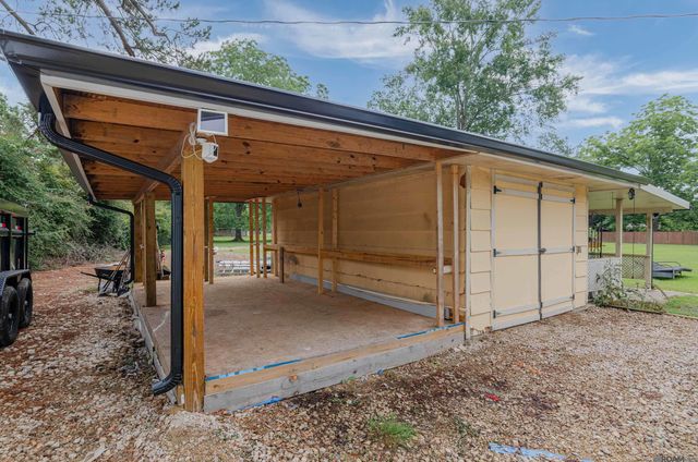 9448 Foster Rd, Baton Rouge, LA 70811