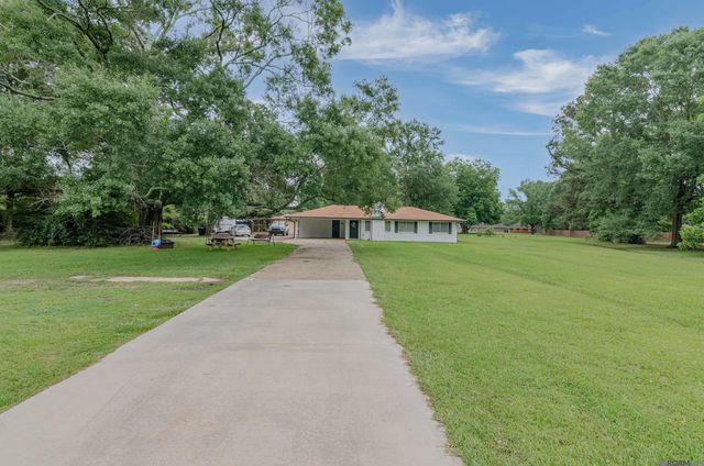 9448 Foster Rd, Baton Rouge, LA 70811