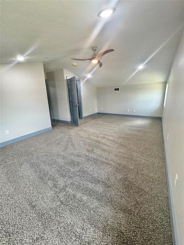 119 N 8th Street, Beasley, TX 77417