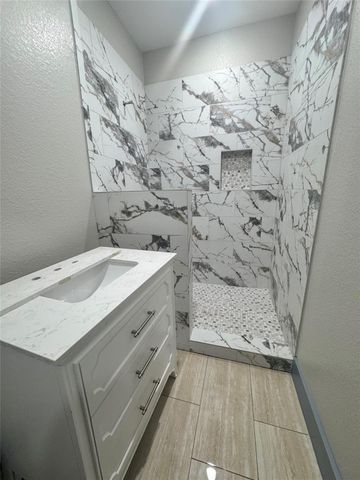 119 N 8th Street, Beasley, TX 77417