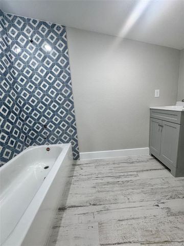 119 N 8th Street, Beasley, TX 77417