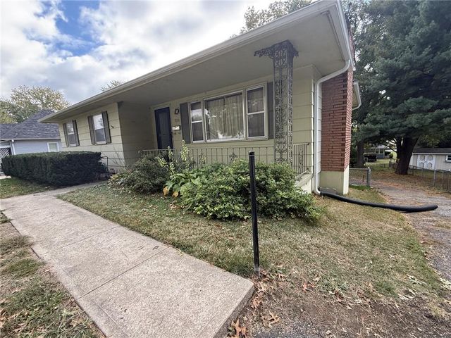 3316 Scott Street, St Joseph, MO 64507