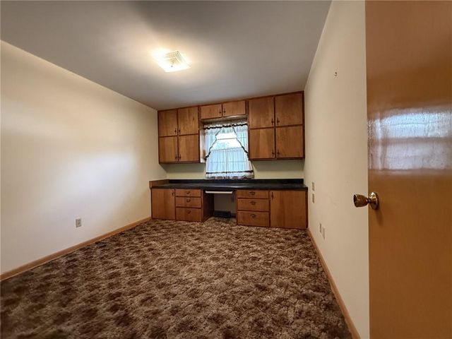 3316 Scott Street, St Joseph, MO 64507