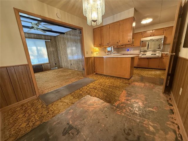 3316 Scott Street, St Joseph, MO 64507