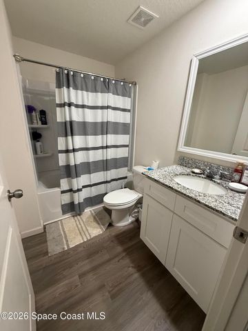 487 Wiltshire Avenue SW, Palm Bay, FL 32908