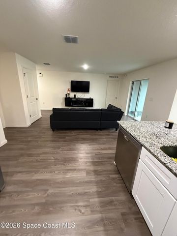 487 Wiltshire Avenue SW, Palm Bay, FL 32908