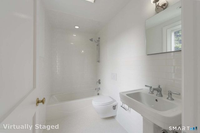 65 Sherwood Place 65, Greenwich, CT 06830