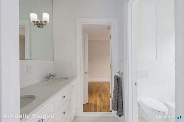 65 Sherwood Place 65, Greenwich, CT 06830