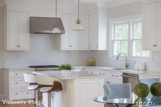 65 Sherwood Place 65, Greenwich, CT 06830