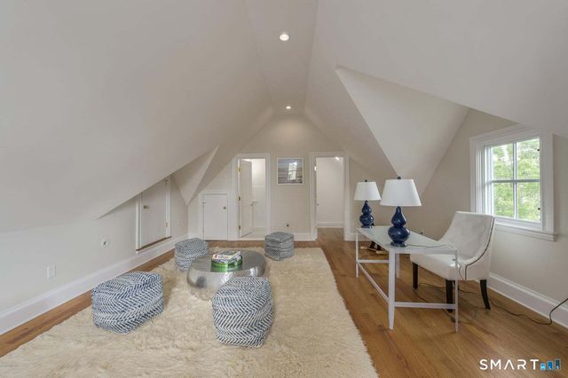 65 Sherwood Place 65, Greenwich, CT 06830