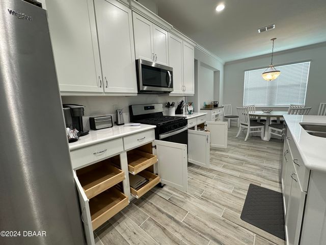 261 Hang Loose Way, Daytona Beach, FL 32124