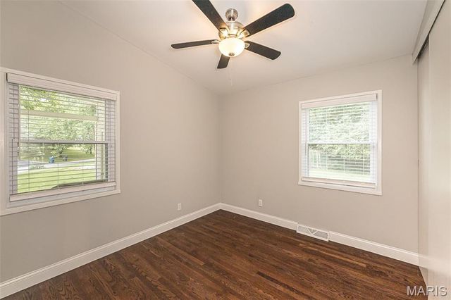 250 Sunset Drive, Ballwin, MO 63011