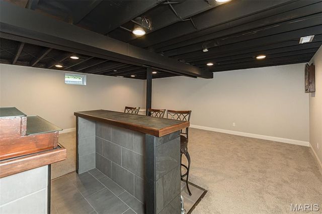 250 Sunset Drive, Ballwin, MO 63011