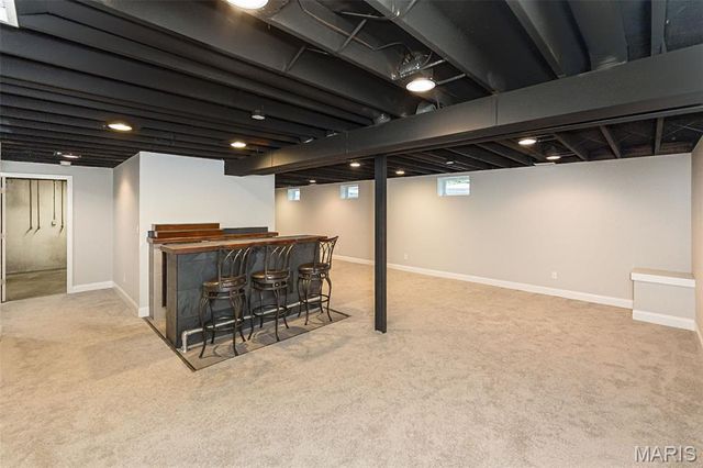250 Sunset Drive, Ballwin, MO 63011