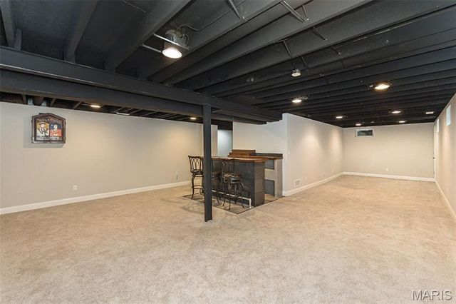 250 Sunset Drive, Ballwin, MO 63011