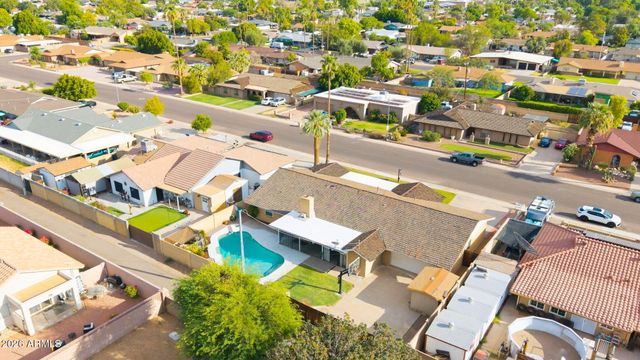 5832 W FRIER Drive, Glendale, AZ 85301