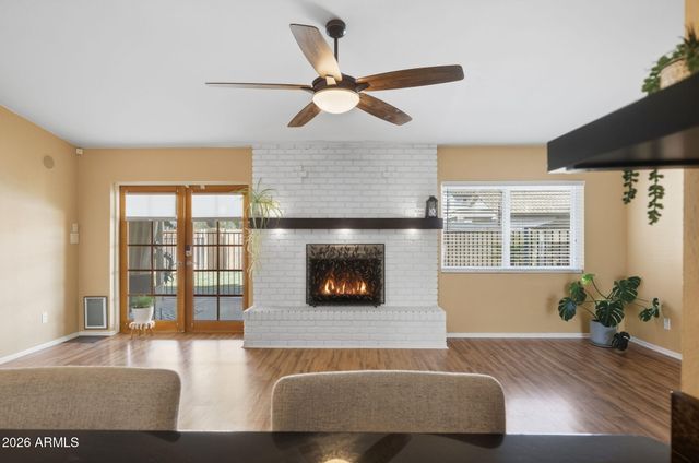 5832 W FRIER Drive, Glendale, AZ 85301