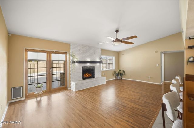 5832 W FRIER Drive, Glendale, AZ 85301