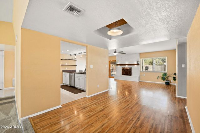 5832 W FRIER Drive, Glendale, AZ 85301