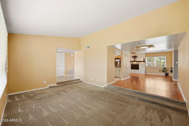 5832 W FRIER Drive, Glendale, AZ 85301