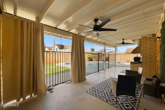 5832 W FRIER Drive, Glendale, AZ 85301