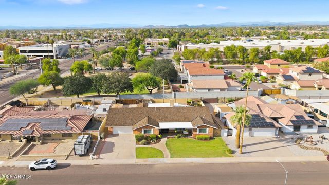 5832 W FRIER Drive, Glendale, AZ 85301