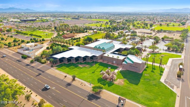 5832 W FRIER Drive, Glendale, AZ 85301