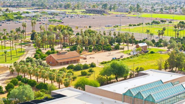 5832 W FRIER Drive, Glendale, AZ 85301