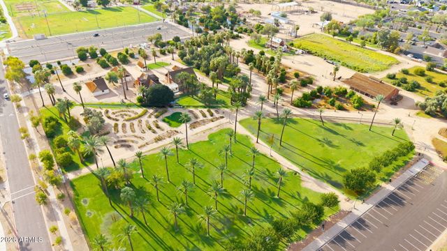 5832 W FRIER Drive, Glendale, AZ 85301
